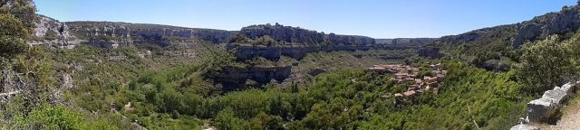 Orbaneja del Castillo. Cañón y vista del pueblo